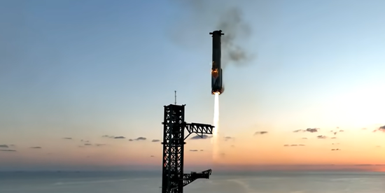 马斯克大动作!SpaceX申请部署100万颗卫星!重磅数据,首次曝光