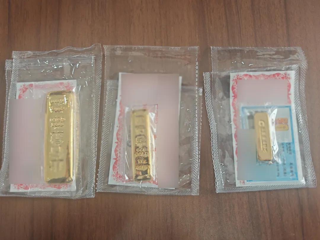 “350克黄金还在，我的手都在抖！”
