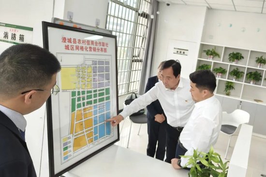 走在前，做示范！看这家农商银行如何传承“背包精神”服务地方经济发展