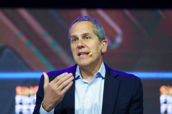 美联储理事巴尔：“一段时间内”维持利率不变可能是适宜之举