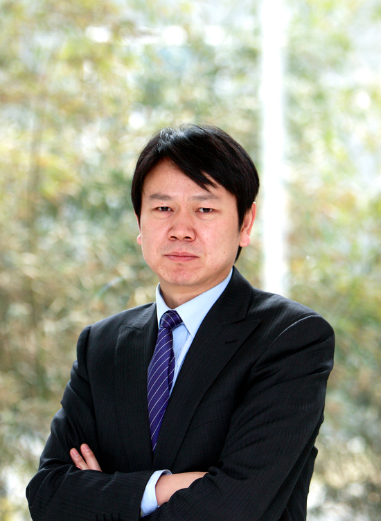 刘俏:当你凝视自己,也望见了宇宙的轮廓丨光华@破五