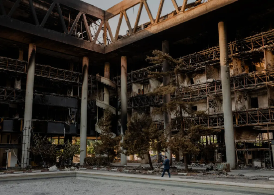 对伊朗统治者而言，拒绝美国要求是值得冒的风险