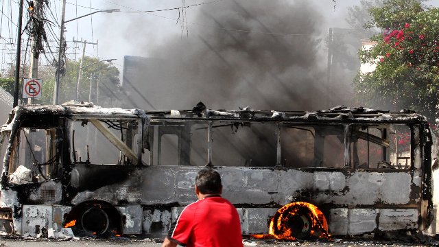 旅游胜地变“战区”!墨西哥大毒枭被击毙致多地动荡,美加墨世界杯悬了?