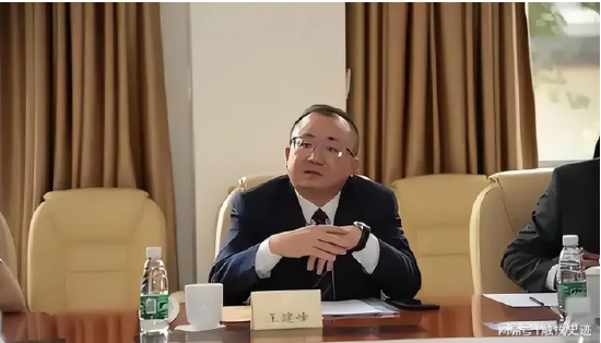 突然爆雷!金恪集团涉案超500亿,掌门人卷款跑路,“烂摊子”甩给投资者