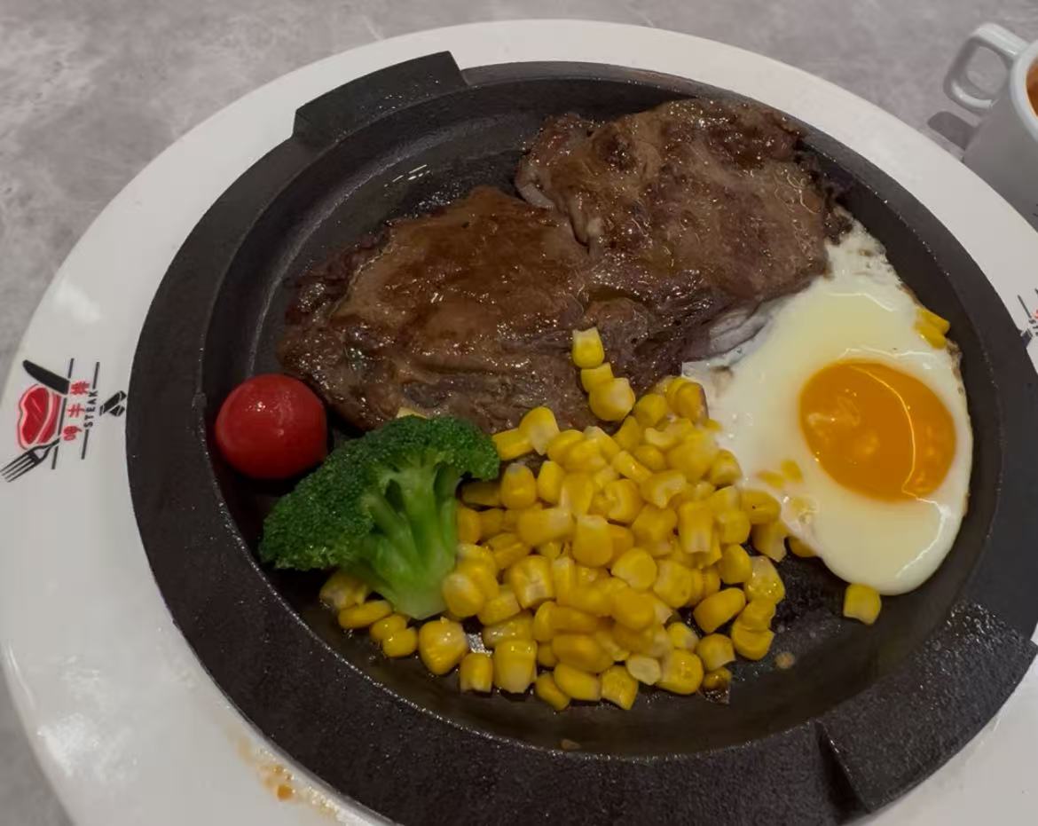 对话呷哺呷哺集团董事长贺光启：降价救不了餐饮，价格战没有未来