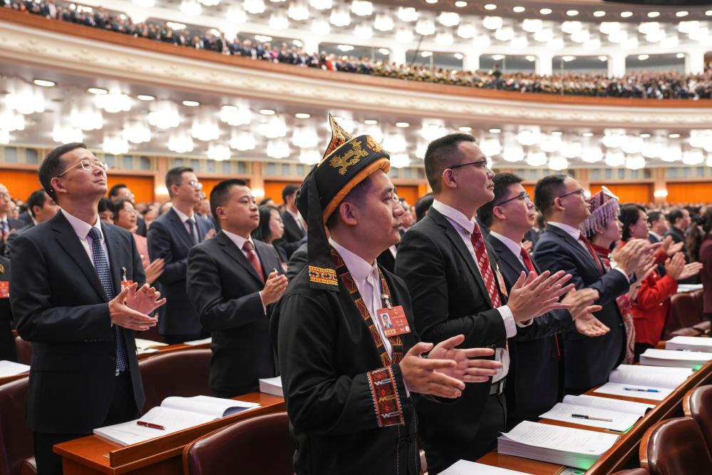 两会镜头丨十四届全国人大四次会议开幕会在京举行