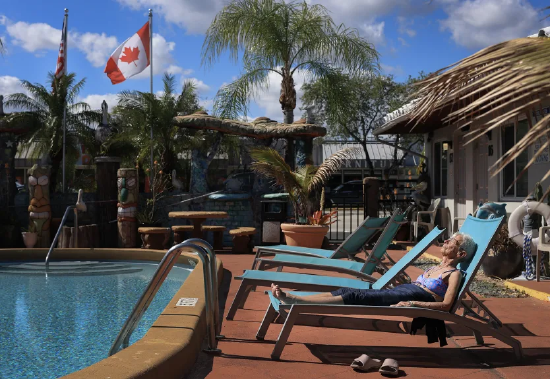 “我们想念加拿大朋友”：特朗普对加威胁重创拉斯维加斯旅游业