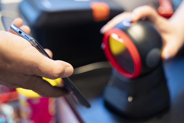 锐评|提振消费,不止“315”更要“365”