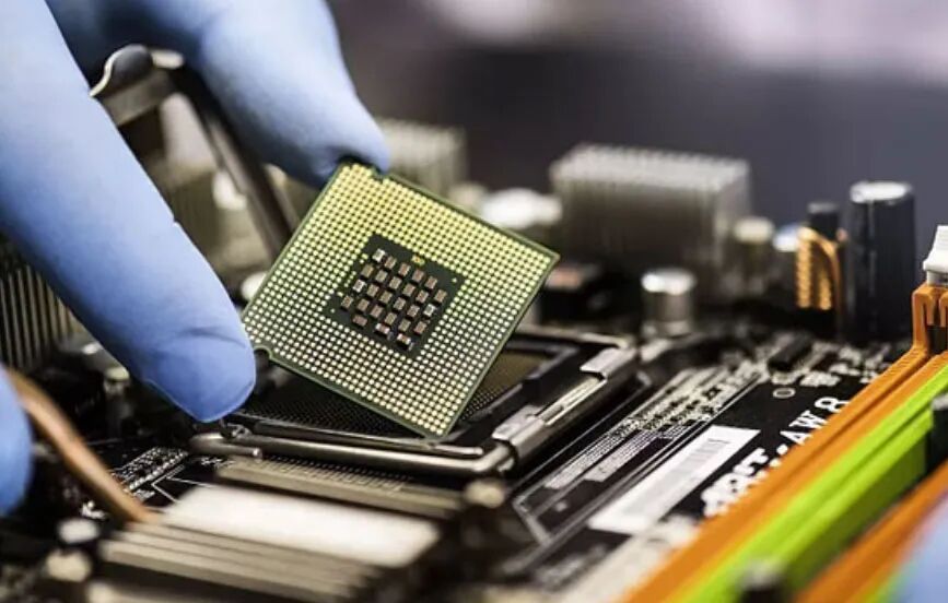 深圳老板造天线,一把募资60亿