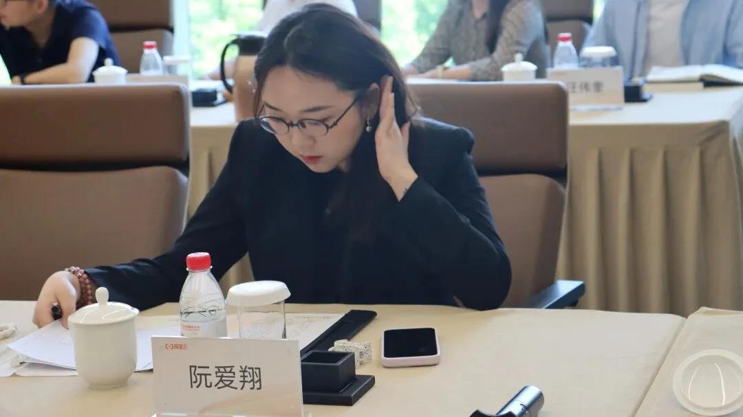 全国1万多家药店 云南“药王”又给两位“90后”女儿分股份：市值1.5亿元！他离婚多年 曾言所做一切都是为女儿打算