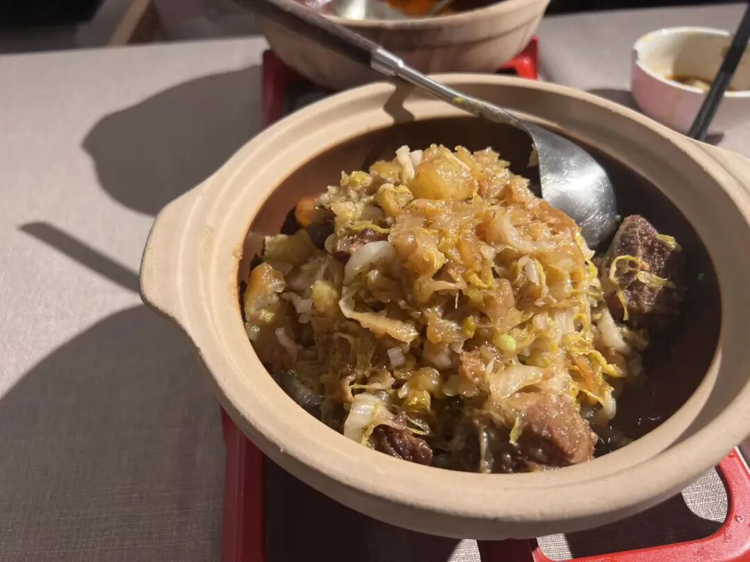 贾国龙创办新品牌，人均消费40元至50元，本人回应：西贝要关一部分店，希望能够承接一部分门店和员工