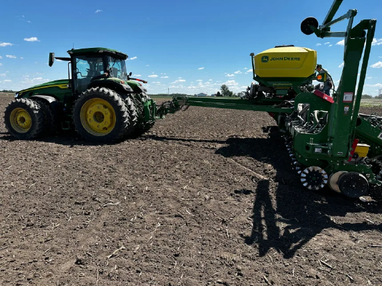 伊朗冲突推高化肥价格,美国农民再遭重创