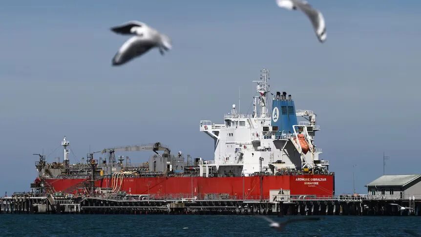 澳币AUDUSD进入高危区:澳洲家庭信心创50年新低,加息分裂、通胀飙升引爆市场恐慌