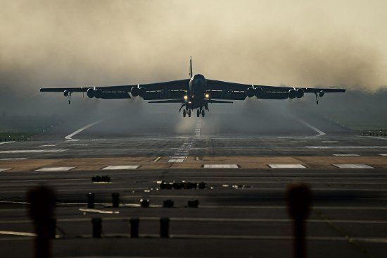 美国部署大部分隐形远程导弹库存用于伊朗战争