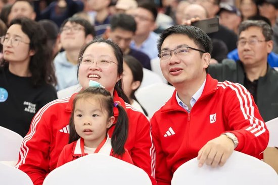 上海交通大学校友代表陈光明：校训精神已深入骨髓