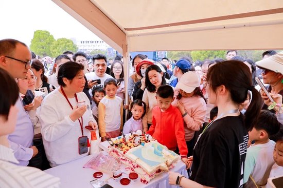 上海交通大学校友代表陈光明：校训精神已深入骨髓