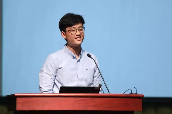 清华一个班,20年,撑起全球AI半边天