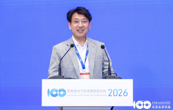 火山引擎杨立伟:AI重构汽车交互的核心,是从人适应机器到机器理解人