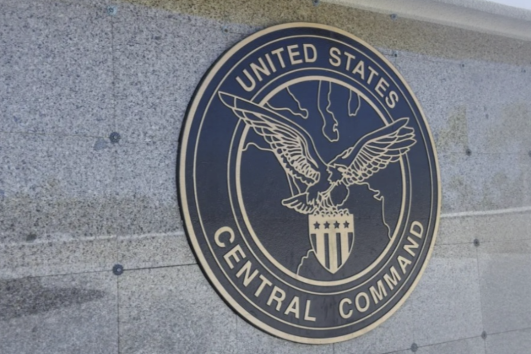 上万美军封锁霍尔木兹海峡，美伊48小时内或重启谈判！