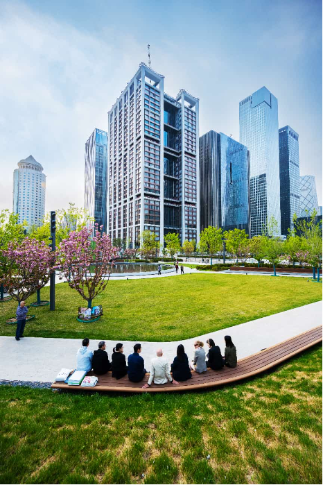 全球建筑泰斗诺曼·福斯特到访维晟中心,北京CBD核心区再添大师印记