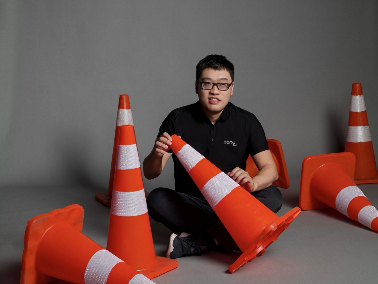 对话小马智行CTO楼天城：让AI审视AI，提升世界模型的“精度”是下一步竞争的核心