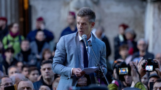 匈牙利大选前美国副总统万斯访匈，力挺欧尔班