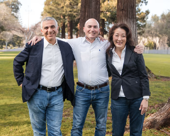 这家芯片初创企业力求打破AI领域棘手的内存墙难题