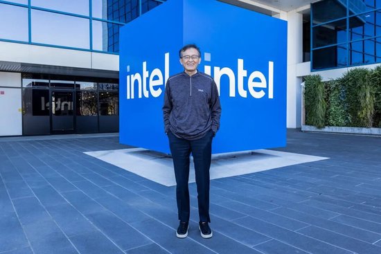 为什么今天Intel英特尔又涨了15%，又为什么要说又