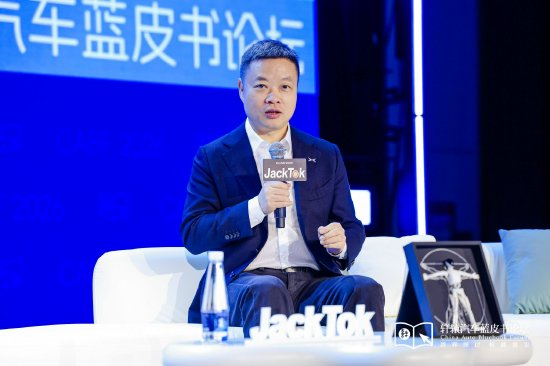何小鹏谈和大众合作：大众投资前先买辆小鹏汽车开50万公里，拆解研究后才来谈合作